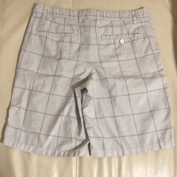 Men’s Gray Stripe Shorts - Picture 2 of 3